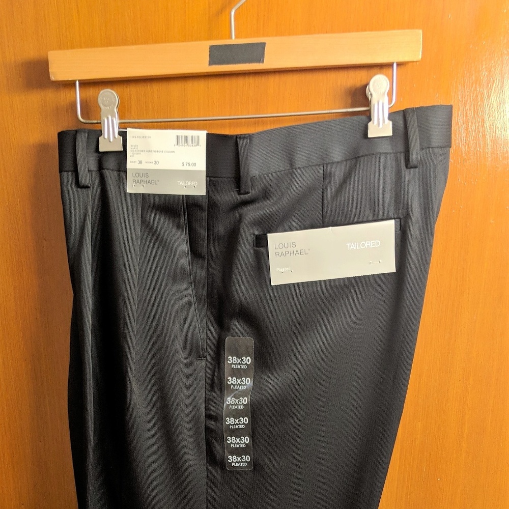 NWT Louis Raphael Pleated Dress Slacks - 38 x 30